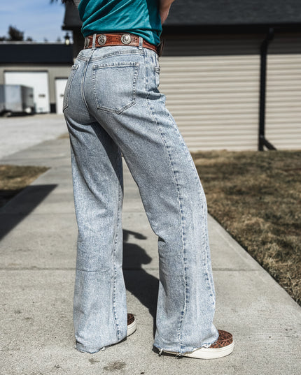 The Dakota Wide Leg Jean