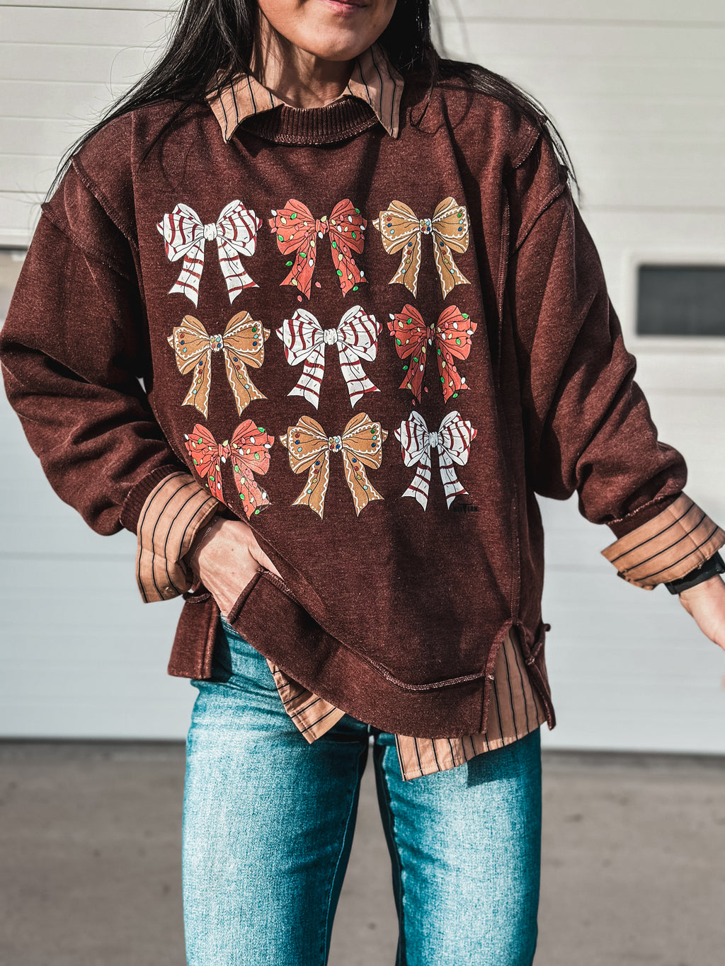 9 Little Bows Crew Sweater - Mahogany