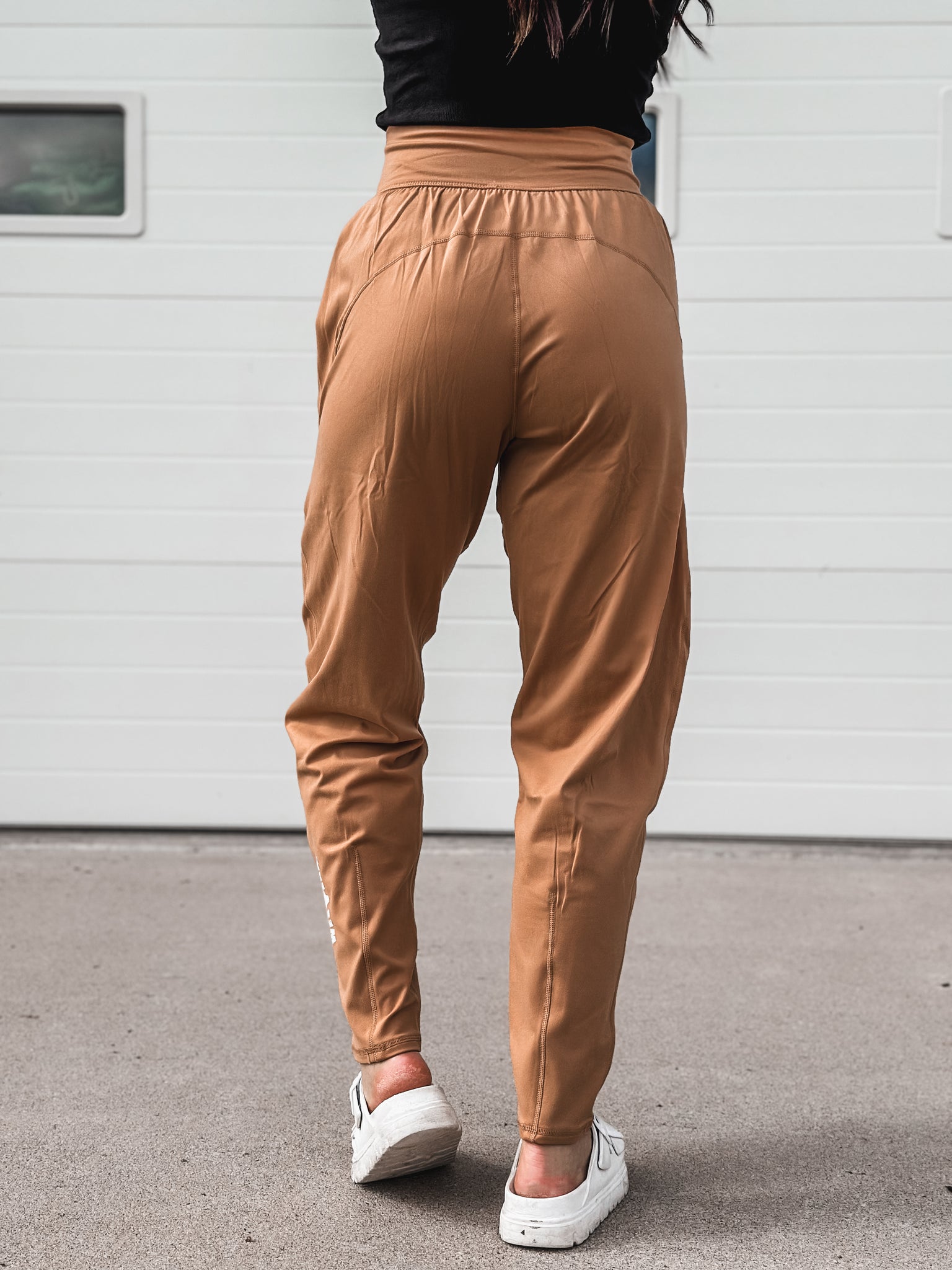 Brand Sedona Barrel Active Jogger