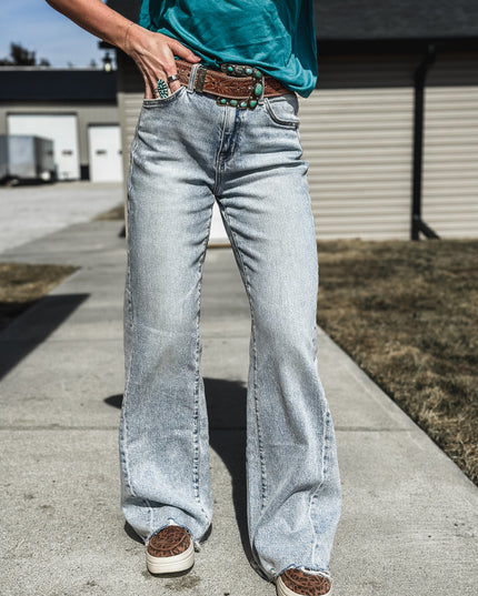 The Dakota Wide Leg Jean