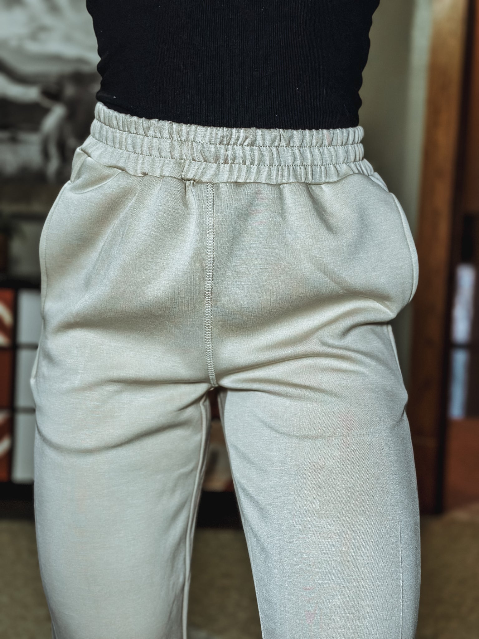 Brand Elevate Joggers - Cream