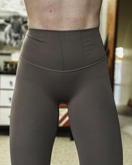Brand Core Leggings - Mocha
