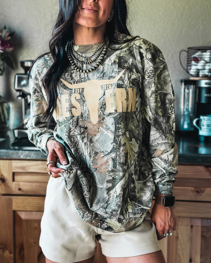 Crisp Woods Camo Longsleeve - Cream Logo