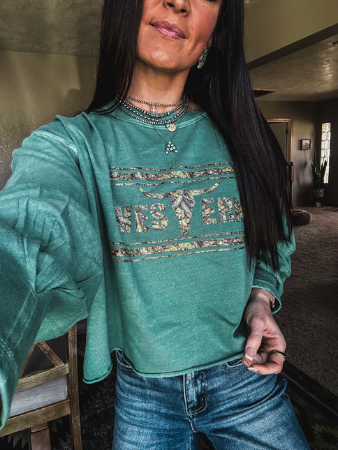 Brand Woods Camo Logo Crop Longlseeve - Jade Green