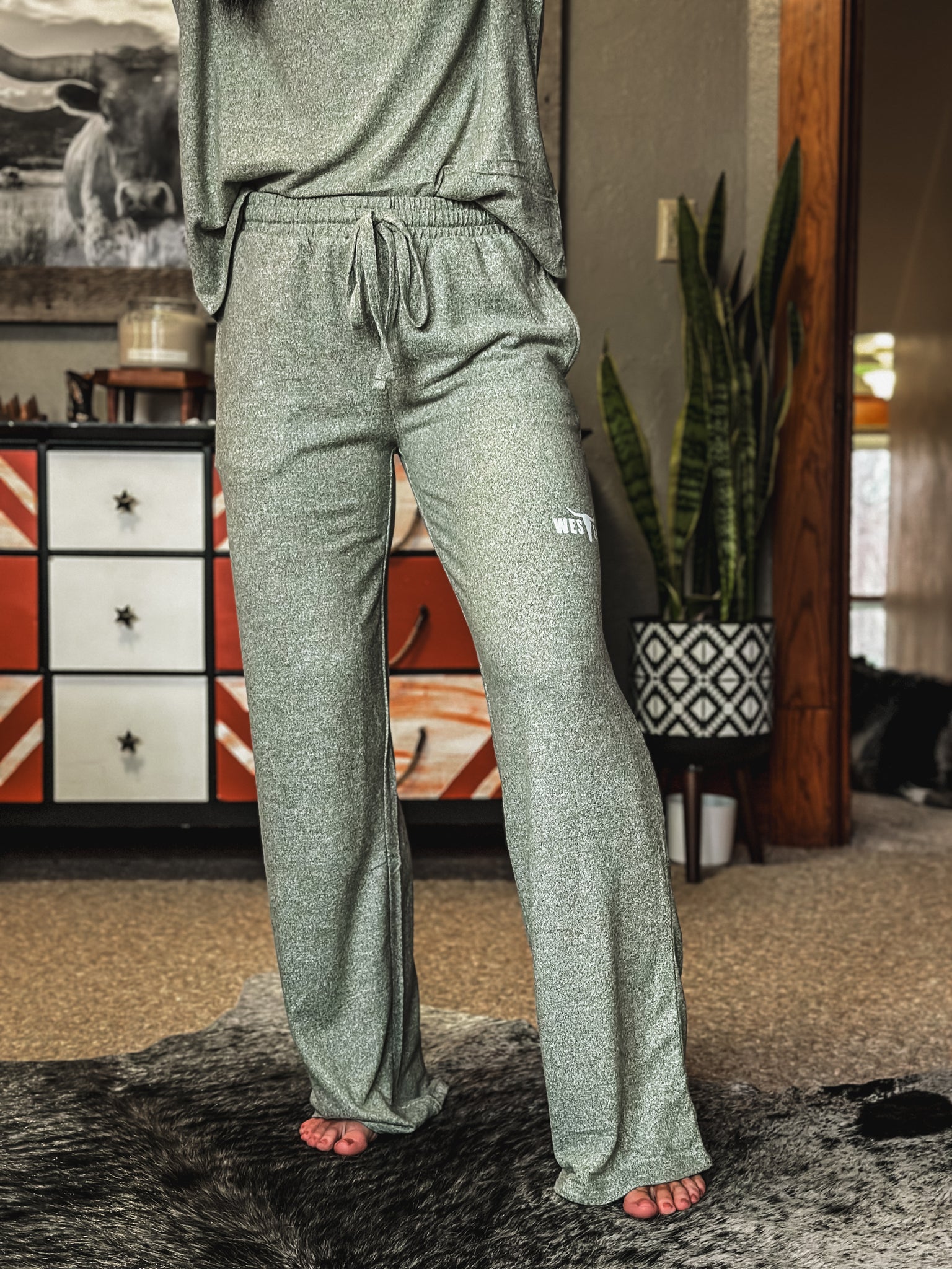 Brand Boulder Lounge Pants - Light Olive