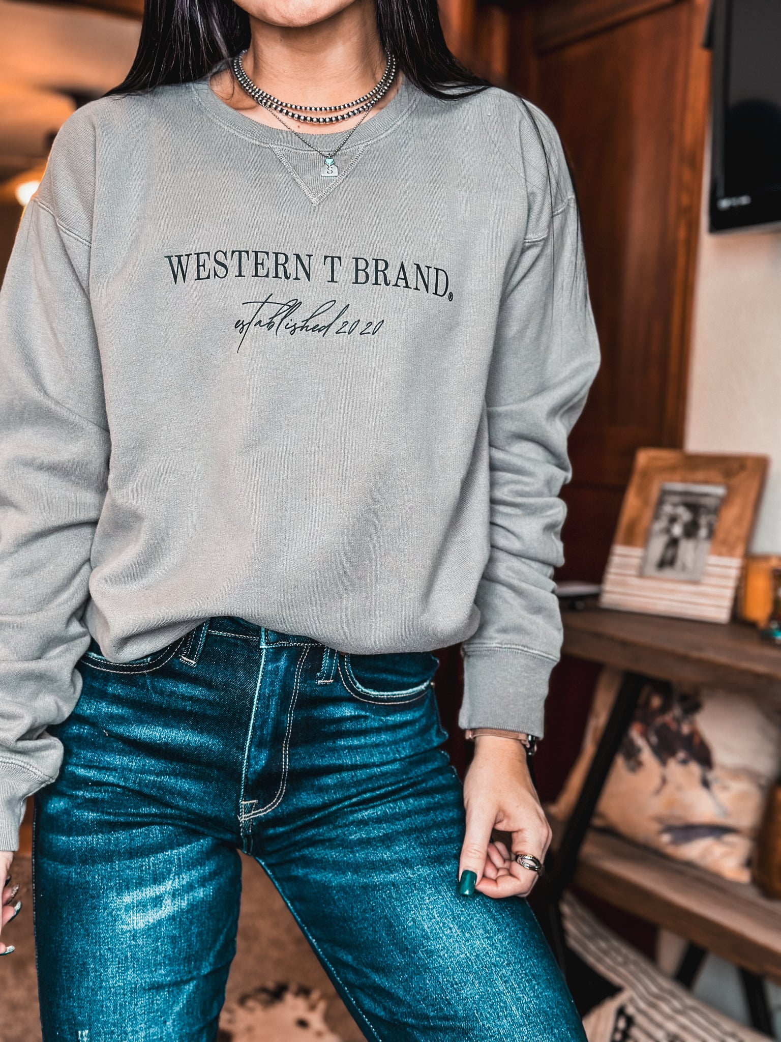 Brand Classic Crew - Concrete Grey