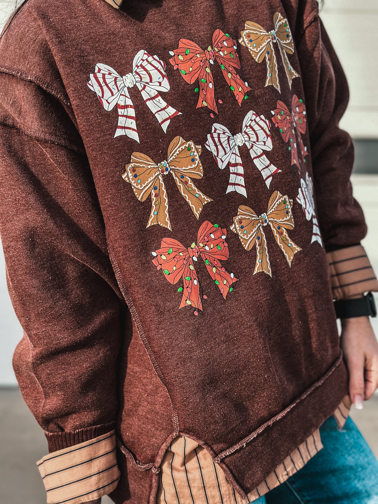 9 Little Bows Crew Sweater - Mahogany