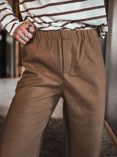 The Busy Felt Sweats - Camel