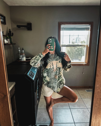 Crisp Woods Camo Longsleeve - Cream Logo