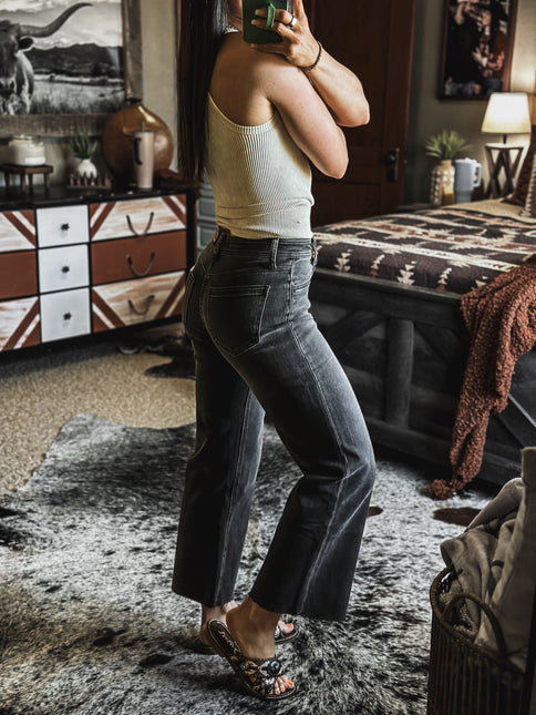 The Betty Jean - Black