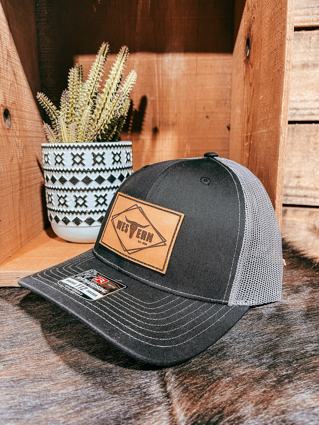 Brand Hat Black/Charcoal 112